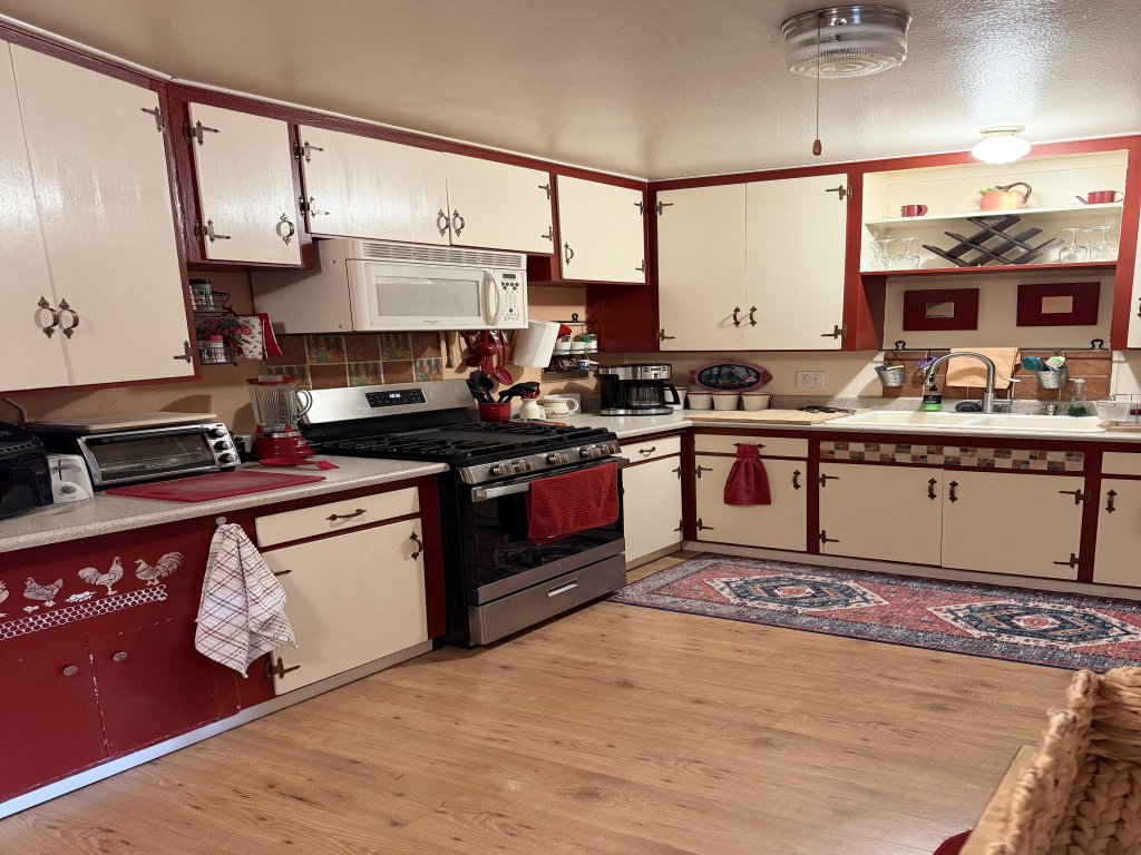 CYH0822 - Pinter Pines Retreat Vacation Rental in California - RedAwning