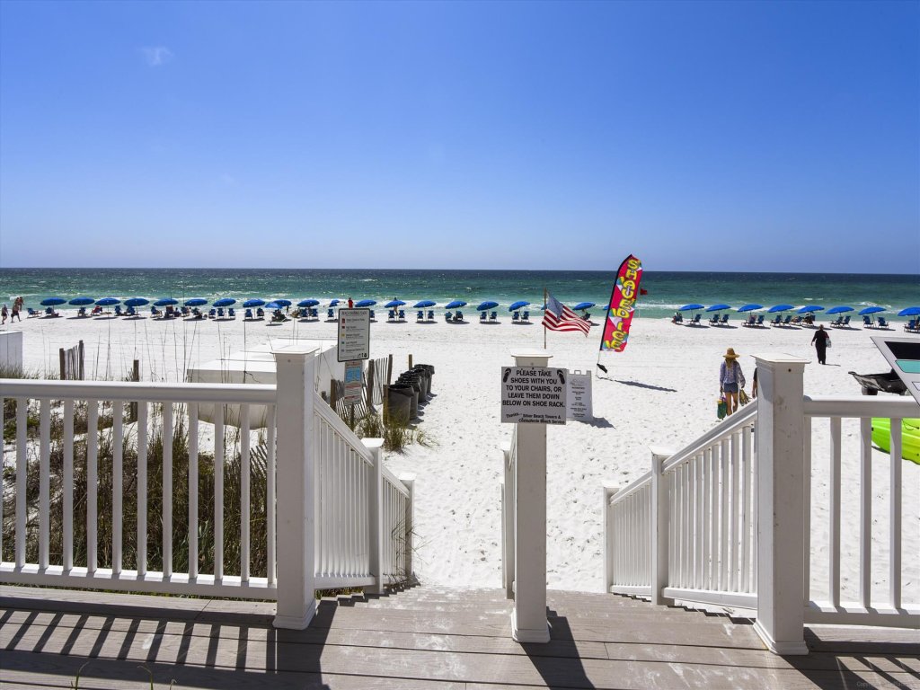 Silver Beach 1605E Vacation Rental in Destin - RedAwning
