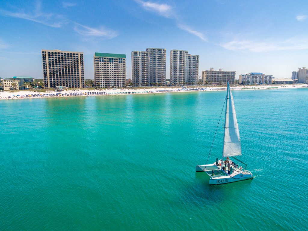 Silver Beach 1605E Vacation Rental in Destin - RedAwning