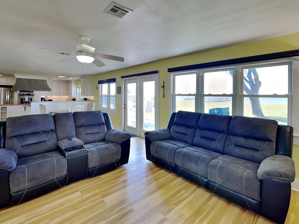 Island Time Vacation Rental in Rockport - RedAwning