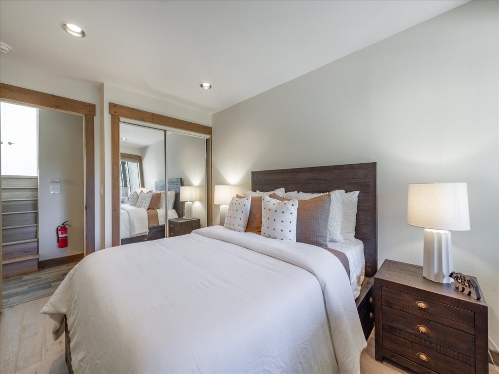 Indian Hills 6021 Vacation Rental in Truckee - RedAwning