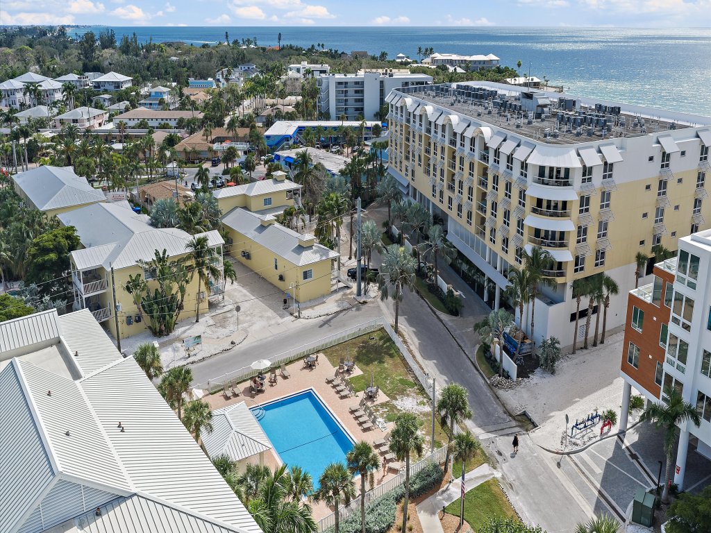 Siesta Treasure #4 Vacation Rental in Siesta Key - RedAwning