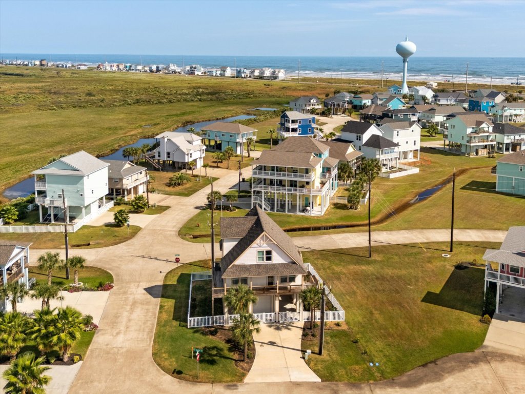 After Dune Delight Vacation Rental in Galveston - RedAwning