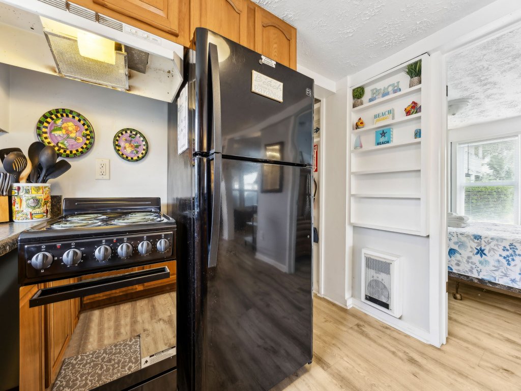 Spacious Beachfront Duplex - Dog Friendly - Downstairs | 124 S Fletcher Vacation Rental in Fernandina Beach - RedAwning