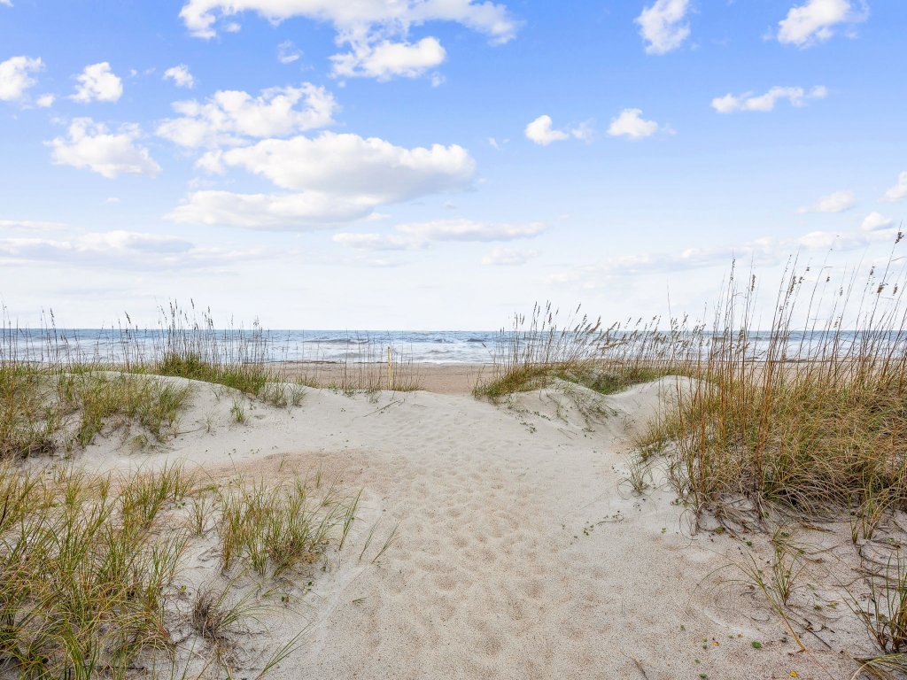 Spacious Beachfront Duplex - Dog Friendly - Downstairs | 124 S Fletcher Vacation Rental in Fernandina Beach - RedAwning