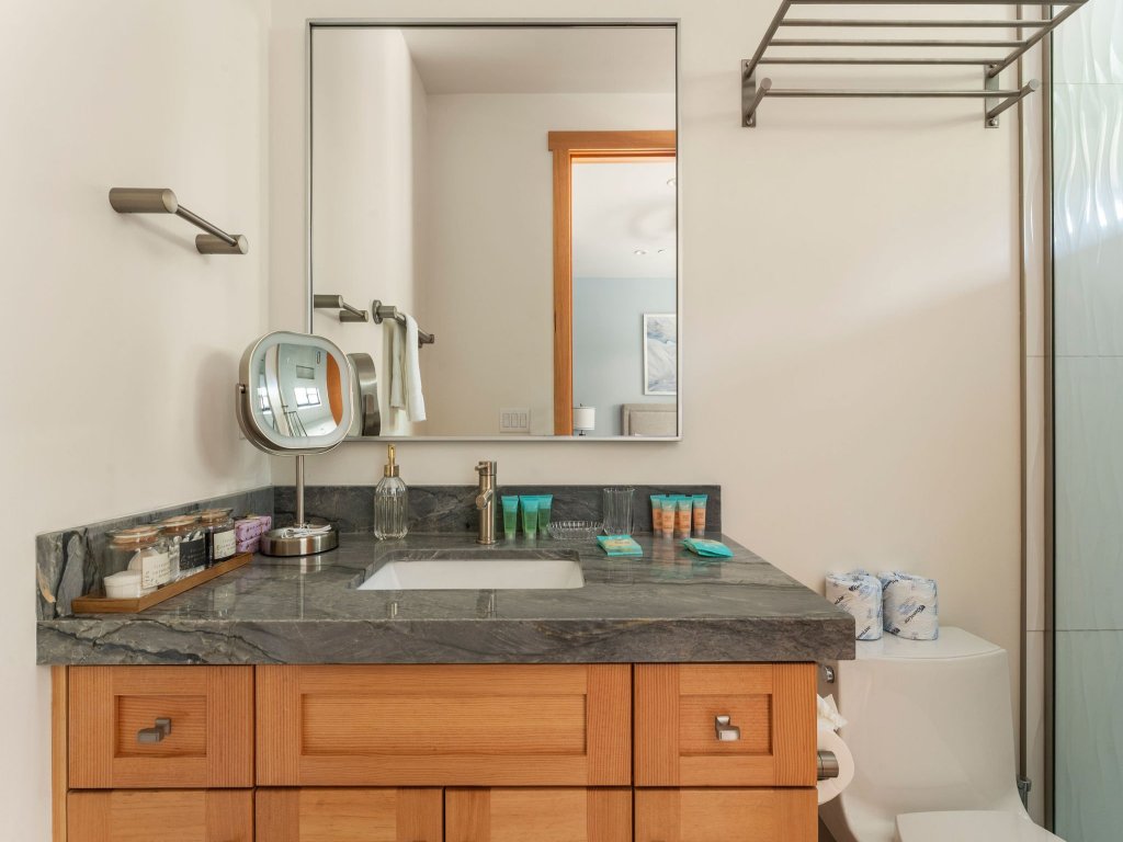 34 - The Maple Crest Vacation Rental in Big Bear Lake - RedAwning