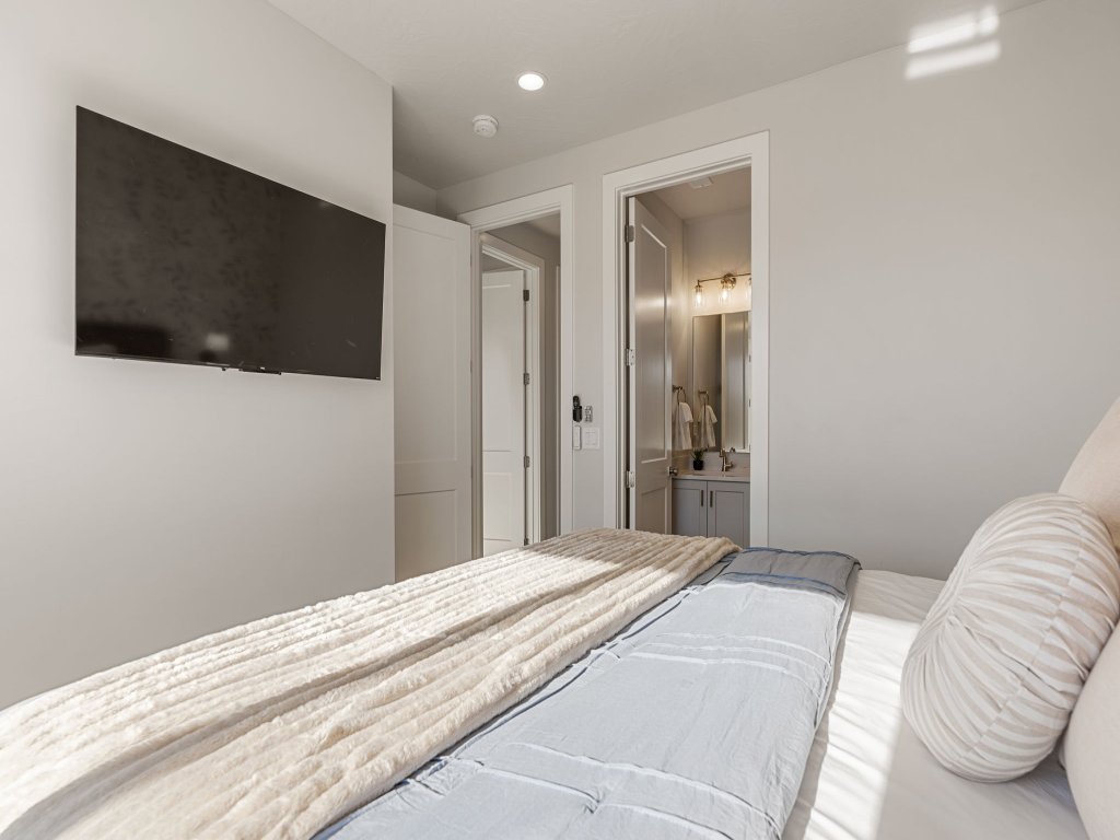 Sandy Cheeks Vacation Rental in St. George - RedAwning