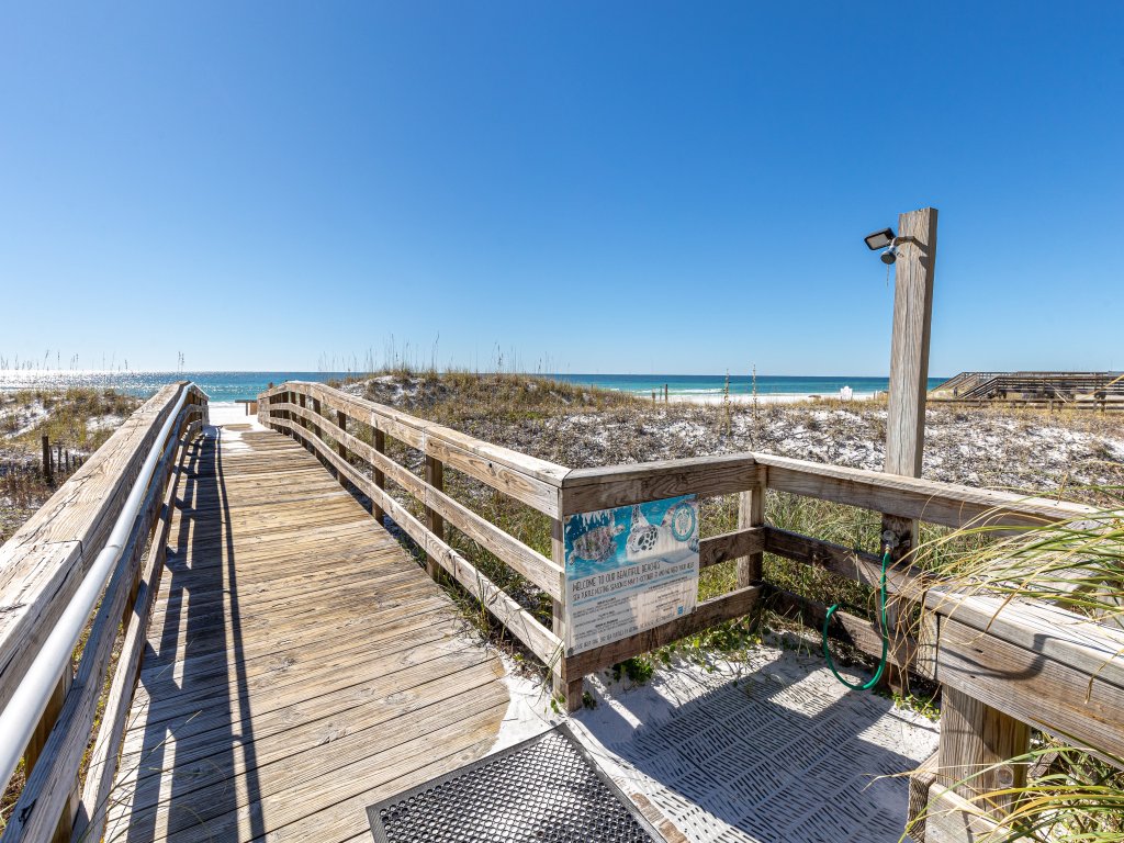 Mainsail 255 Vacation Rental in Miramar Beach - RedAwning