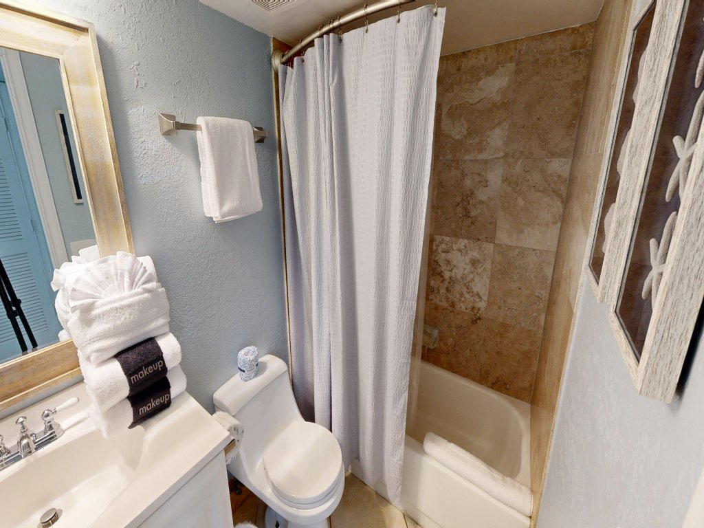 Mainsail 255 Vacation Rental in Miramar Beach - RedAwning