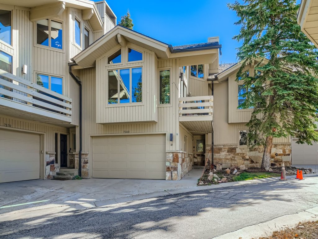 Mountain Memories Start Here Deer Valley Hot Tub Retreat 7560 Vacation Rental in Park City - RedAwning