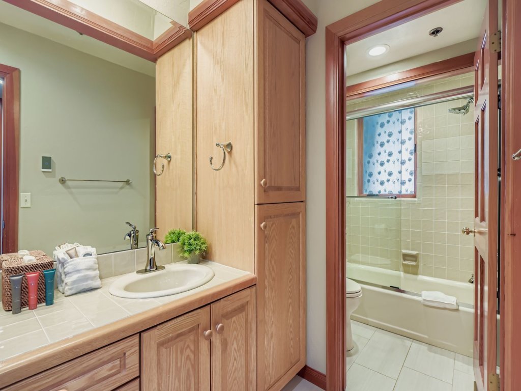 Mountain Memories Start Here Deer Valley Hot Tub Retreat 7560 Vacation Rental in Park City - RedAwning