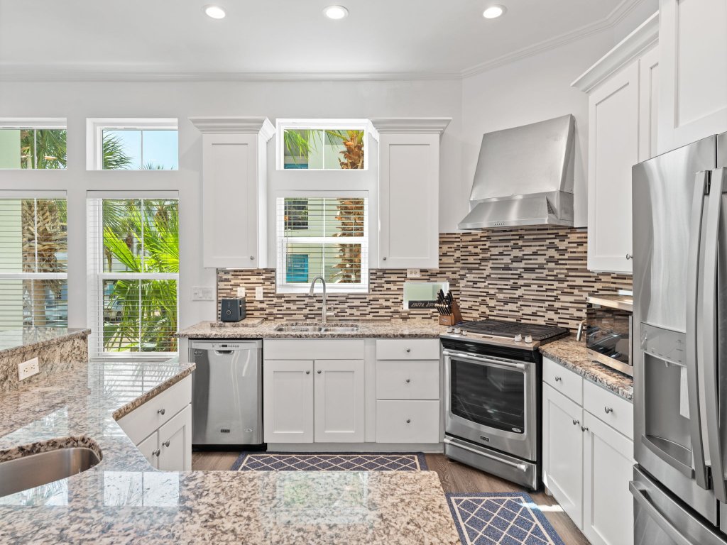 Destiny In Emerald Green Vacation Rental in Destin - RedAwning