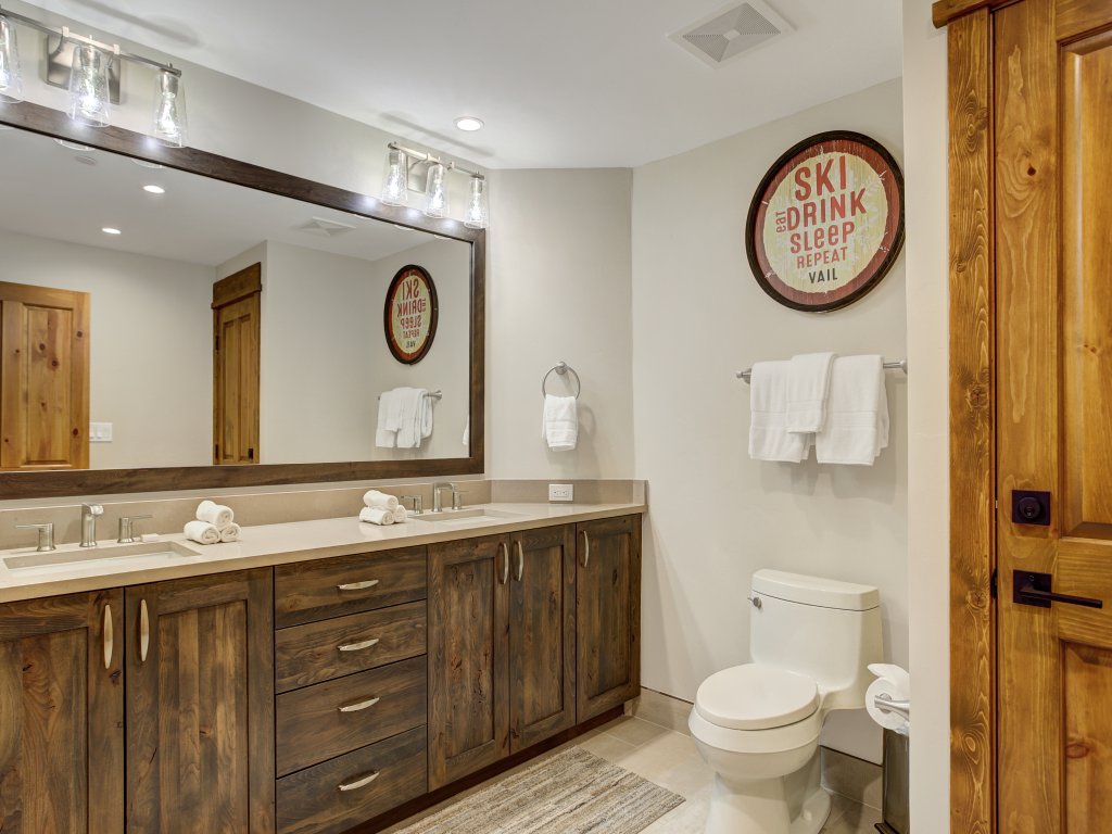 Premium 2 Bedroom Condo in Arrowhead Village! Vacation Rental in Edwards - RedAwning