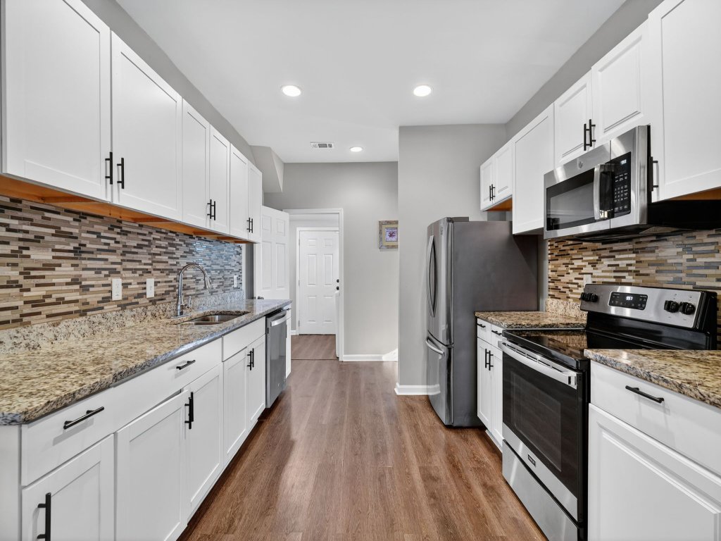 Spacious 3BR Mozley Park Home with Fenced Yard Vacation Rental in Atlanta - RedAwning