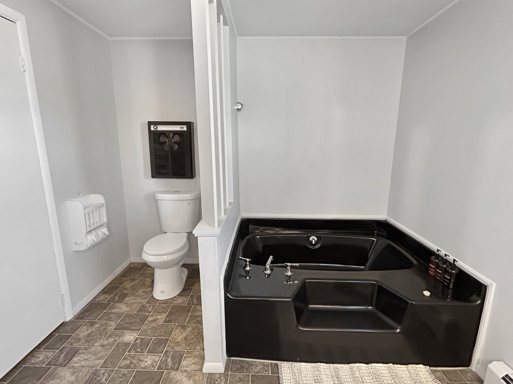 Walker Ridge Hideout Vacation Rental in Colorado - RedAwning