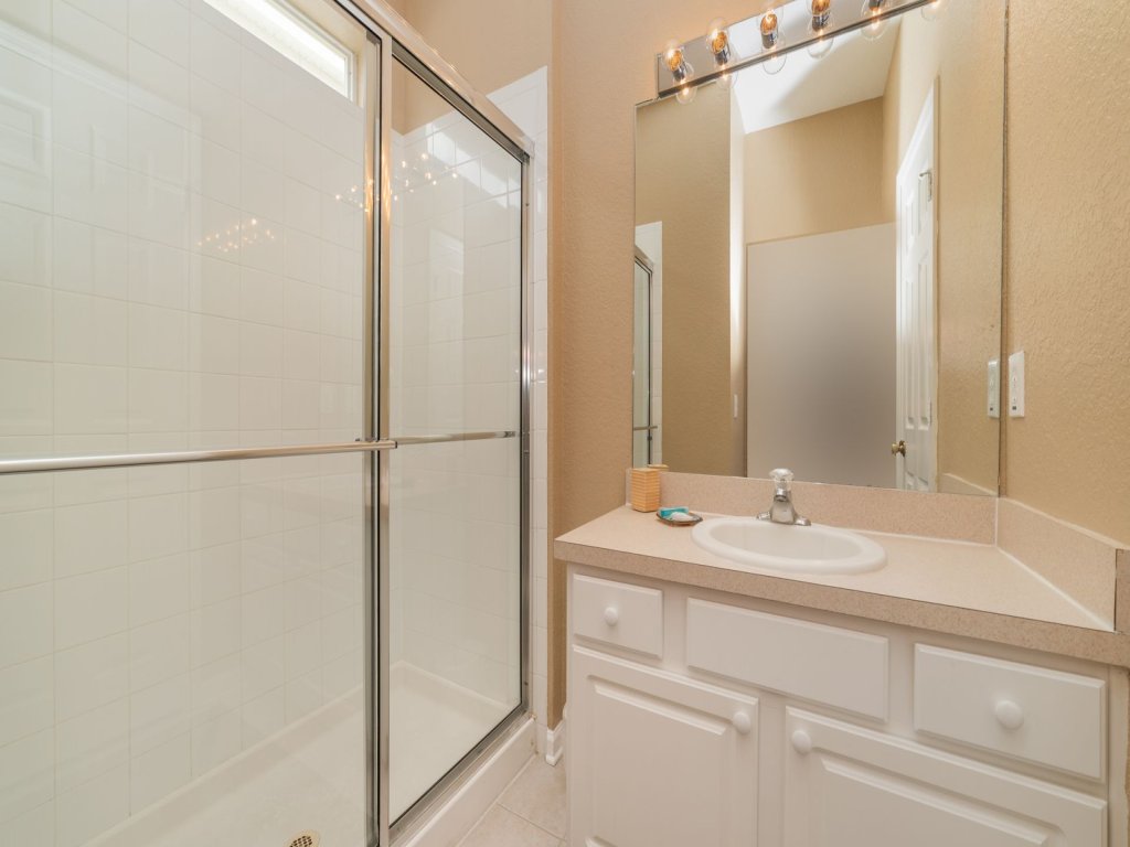 CW7740 Vacation Rental in Kissimmee - RedAwning