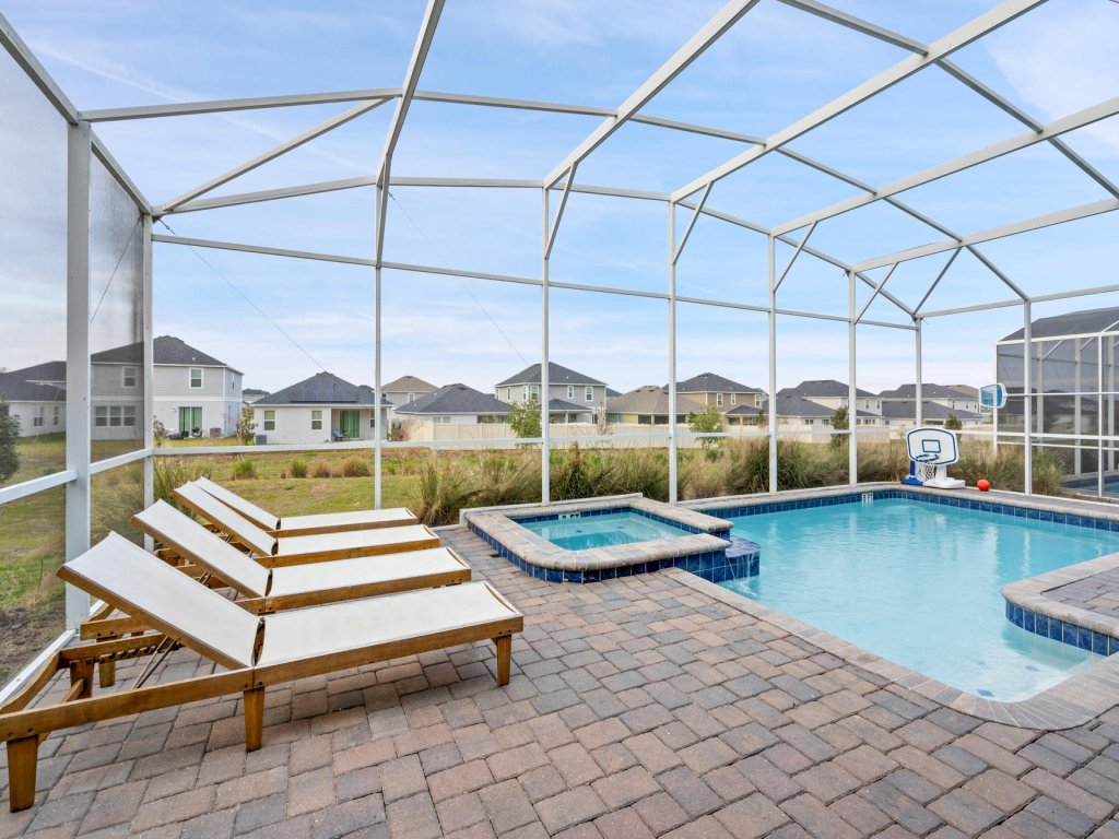 SSH9290 Vacation Rental in Davenport - RedAwning