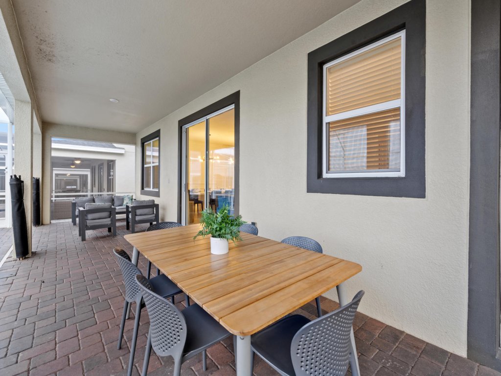 SSH9290 Vacation Rental in Davenport - RedAwning