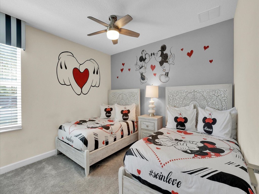 SSH9044 Vacation Rental in Davenport - RedAwning