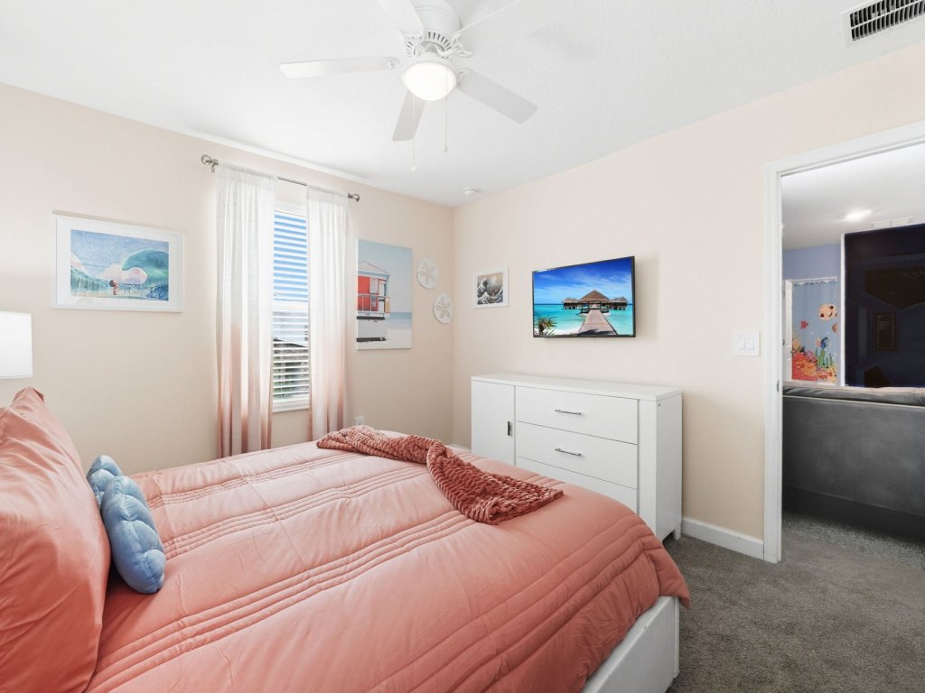 SSH9106 Vacation Rental in Davenport - RedAwning