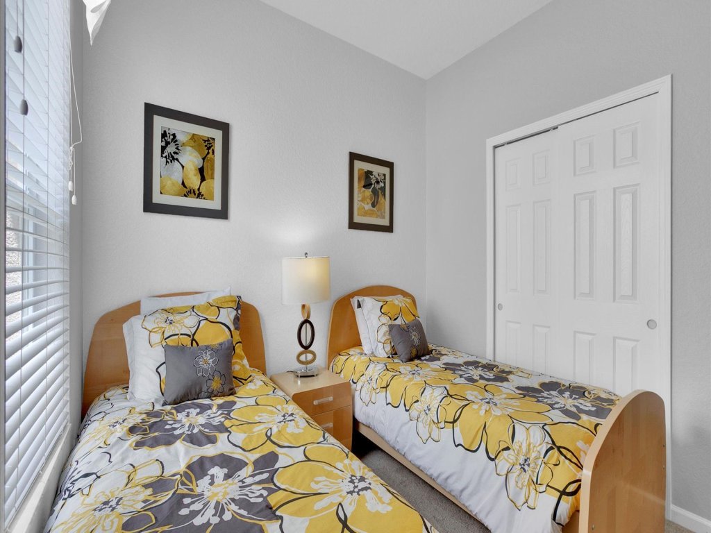 CW7739 Vacation Rental in Kissimmee - RedAwning