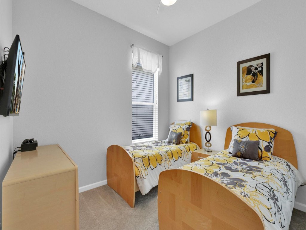 CW7739 Vacation Rental in Kissimmee - RedAwning