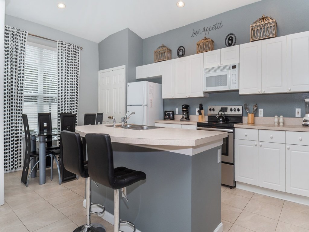 FP8208 Vacation Rental in Kissimmee - RedAwning
