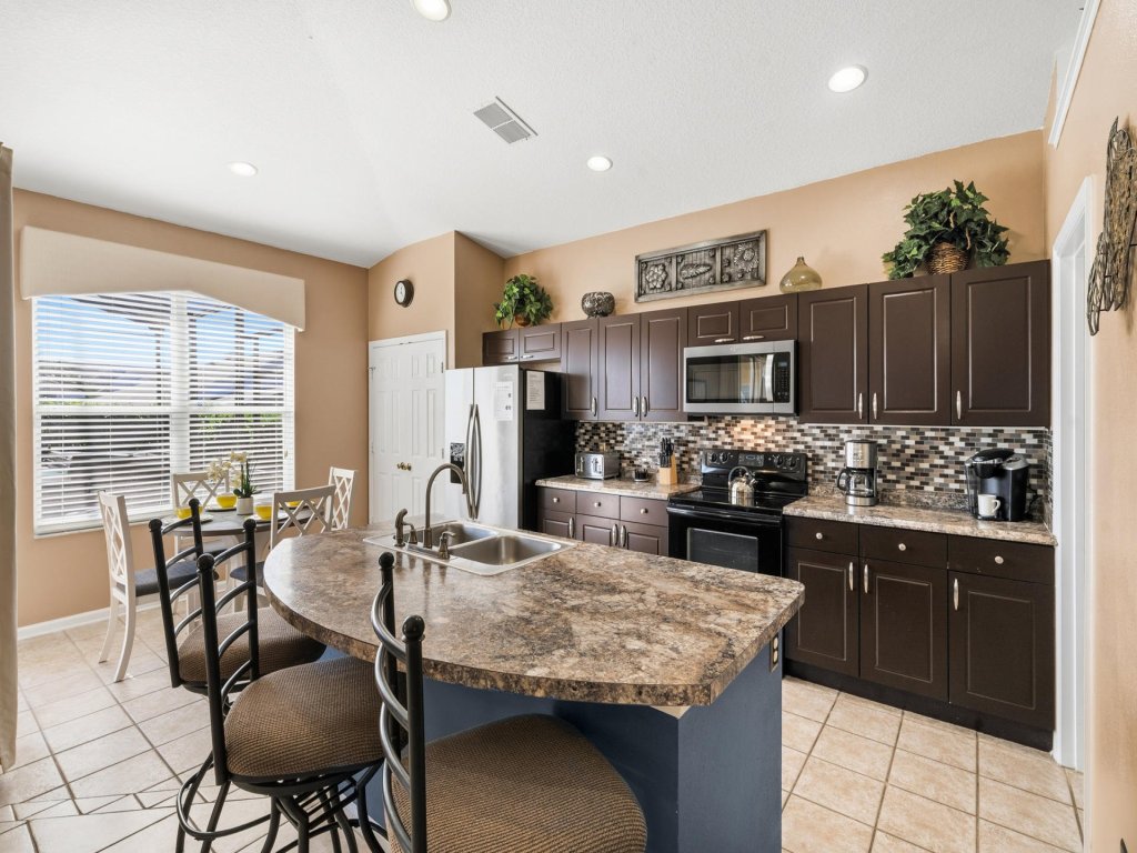 FP8157 Vacation Rental in Kissimmee - RedAwning