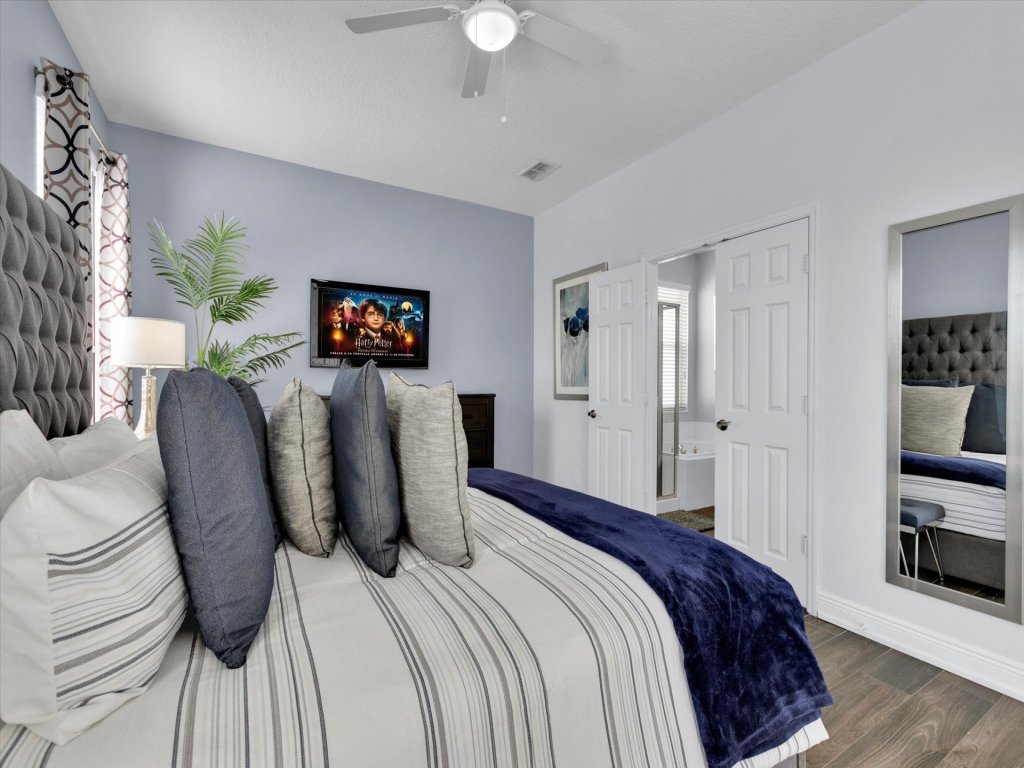 SP8131 Vacation Rental in Kissimmee - RedAwning