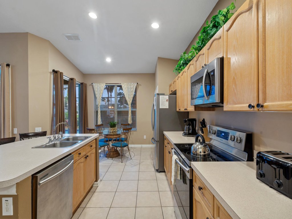 FP8104 Vacation Rental in Kissimmee - RedAwning