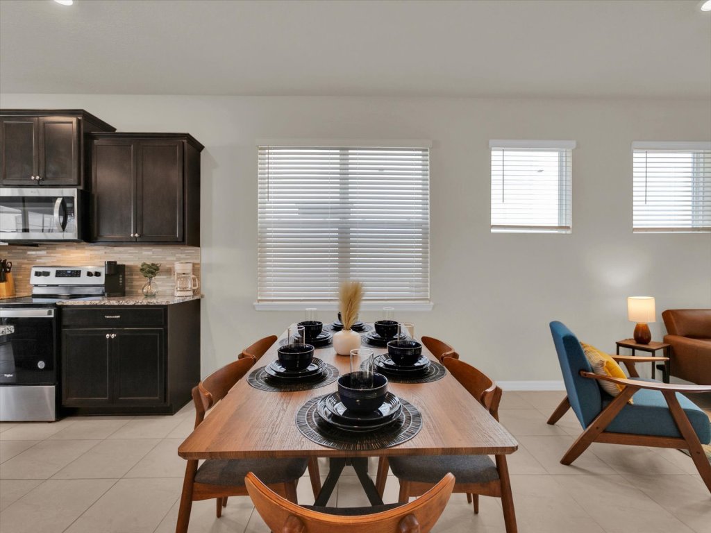LLW3421 Vacation Rental in Davenport - RedAwning
