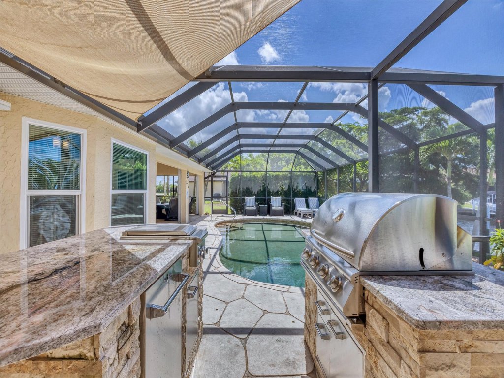 CS2115 Vacation Rental in Florida - RedAwning