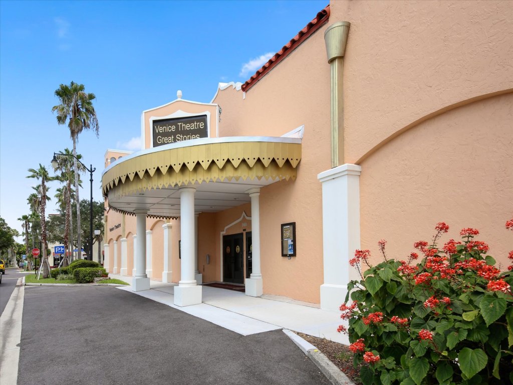 TAR1555-B212 Vacation Rental in Florida - RedAwning