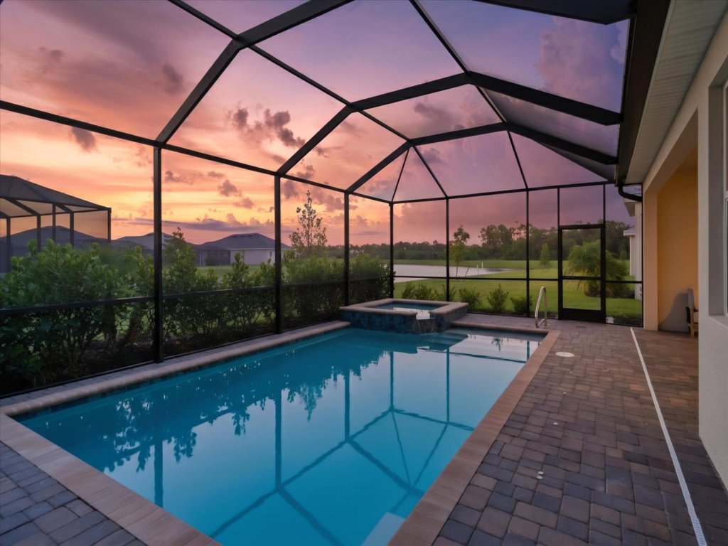 BAS25308 Vacation Rental in Florida - RedAwning