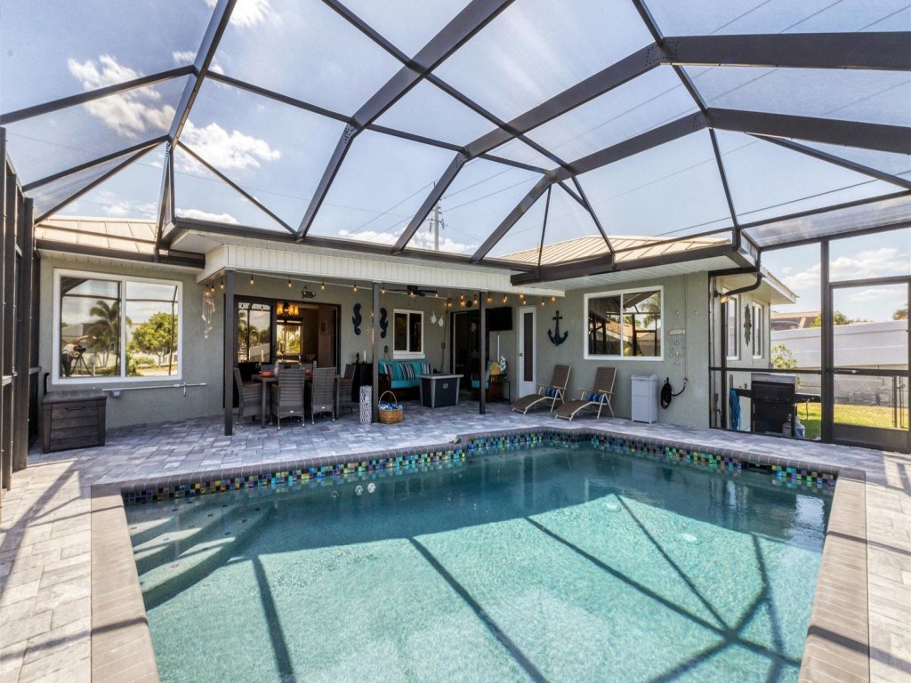 BLC200 Vacation Rental in Florida - RedAwning