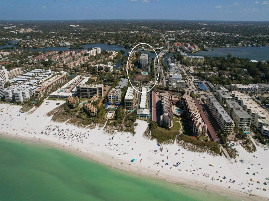 ANC606 Vacation Rental in Siesta Key - RedAwning