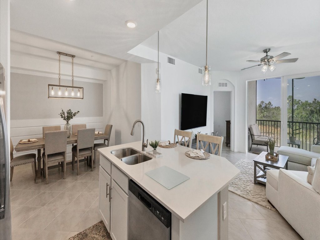 HLB14131-828 Vacation Rental in Florida - RedAwning
