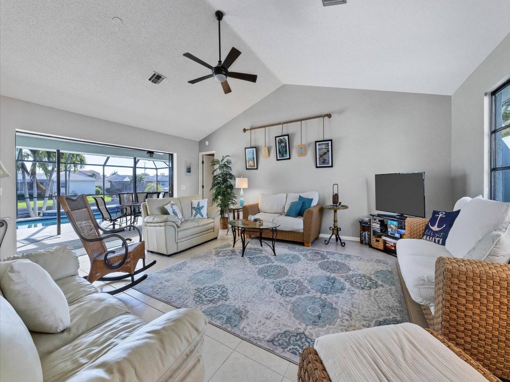 CND830 Vacation Rental in Florida - RedAwning