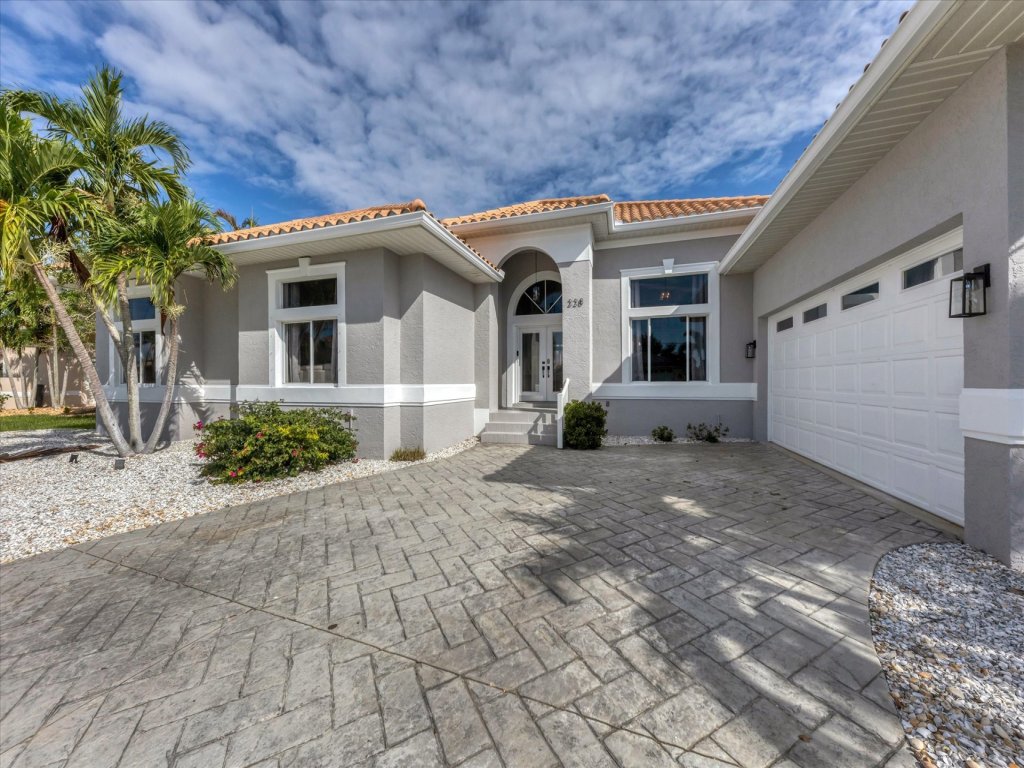 FPC228 Vacation Rental in Florida - RedAwning