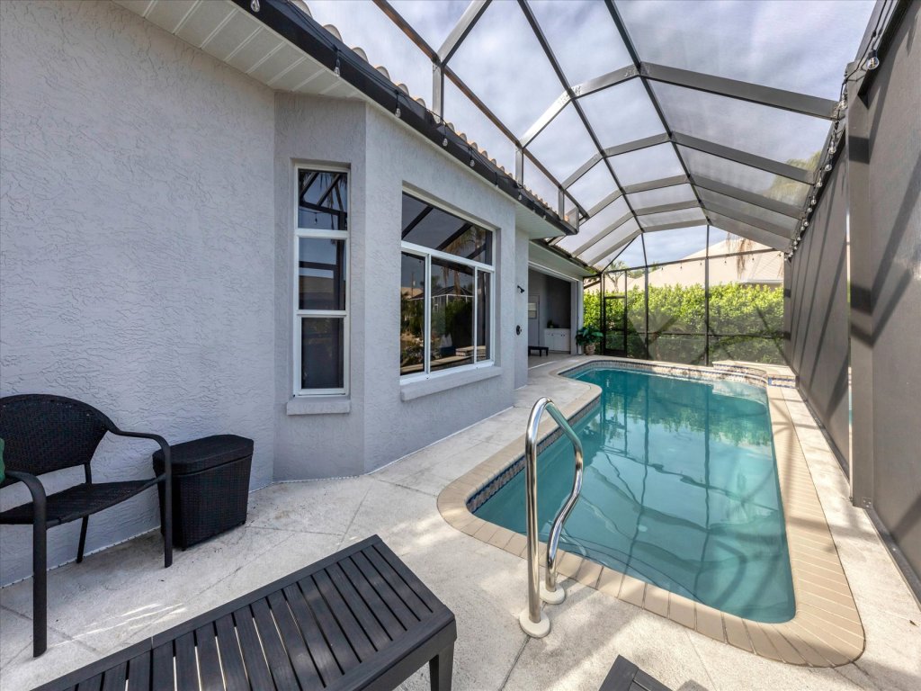 FPC228 Vacation Rental in Florida - RedAwning