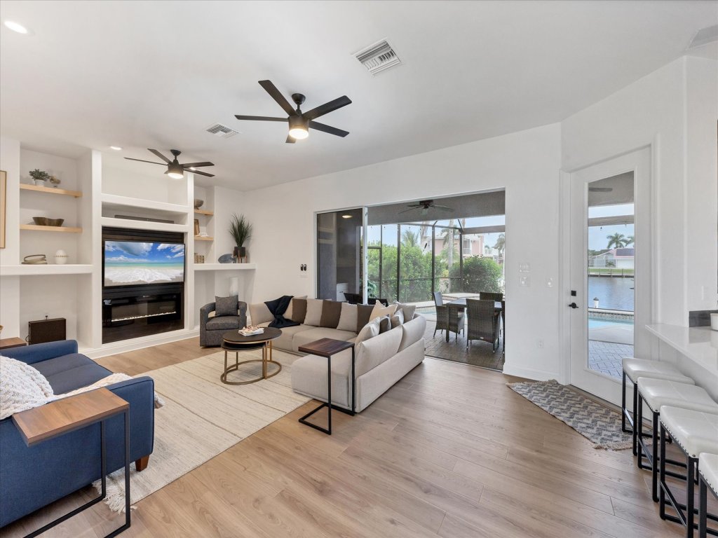 FPC228 Vacation Rental in Florida - RedAwning