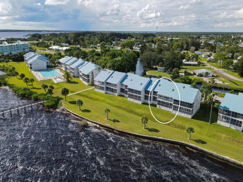 WA4410-317 Vacation Rental in Port Charlotte - RedAwning