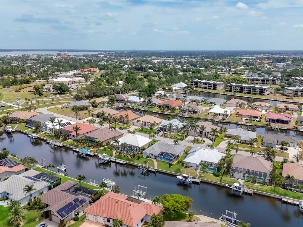 ELD537 Vacation Rental in Florida - RedAwning