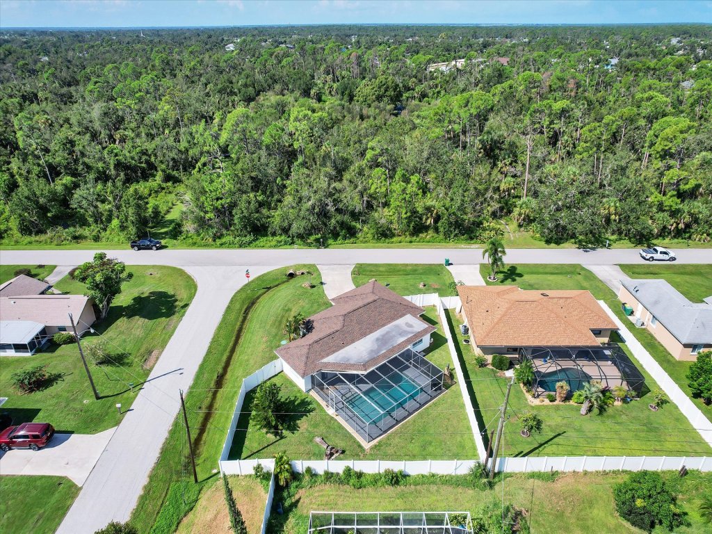 DBD1014 Vacation Rental in Port Charlotte - RedAwning