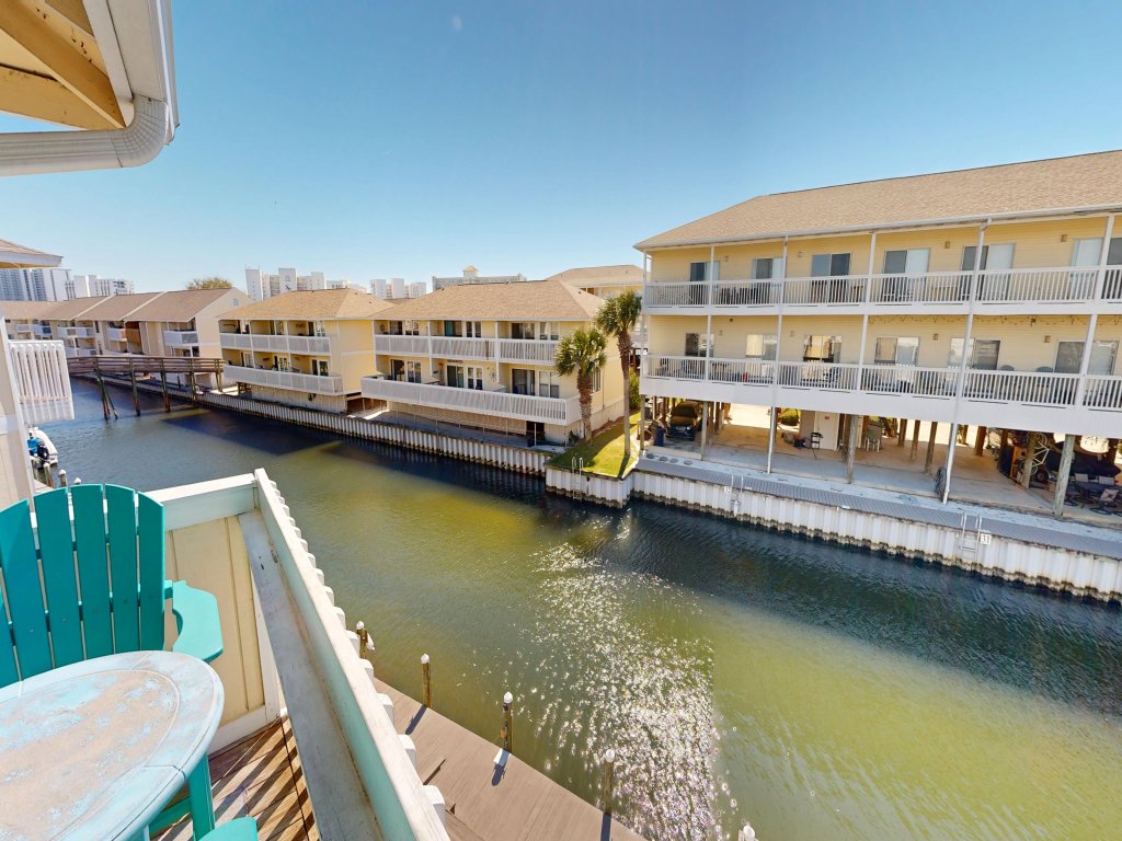 Sandpiper Cove 2045 Vacation Rental in Destin - RedAwning