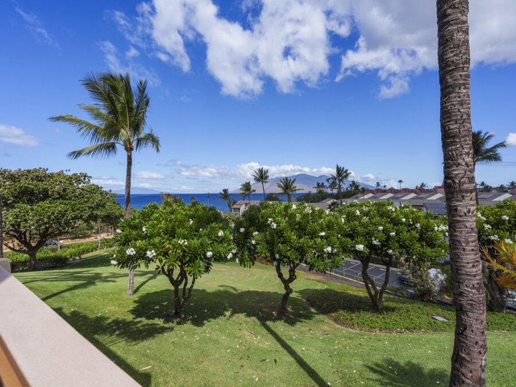 MAUI KAMAOLE, #H-208** Vacation Rental in Kihei - RedAwning