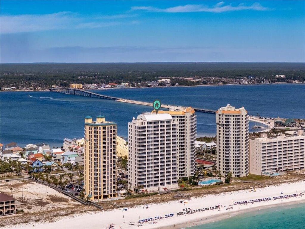 Sea Glass Vacation Rental in Navarre - RedAwning