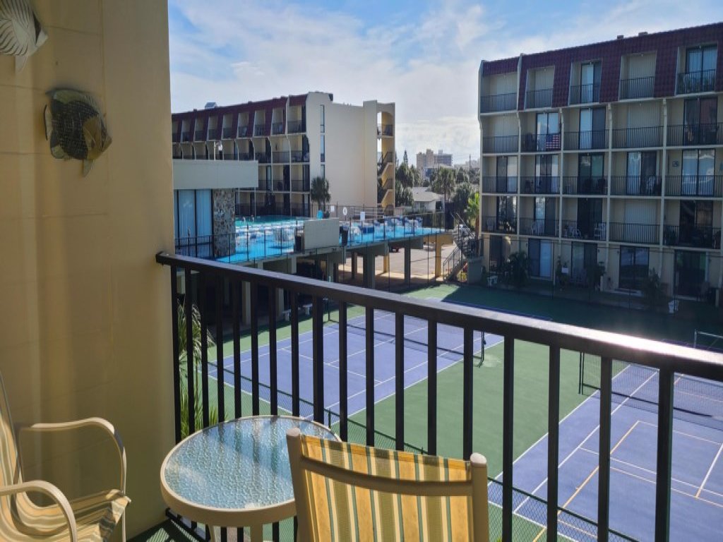Condo Across the street from beach with Amenities Vacation Rental in Daytona Beach - RedAwning