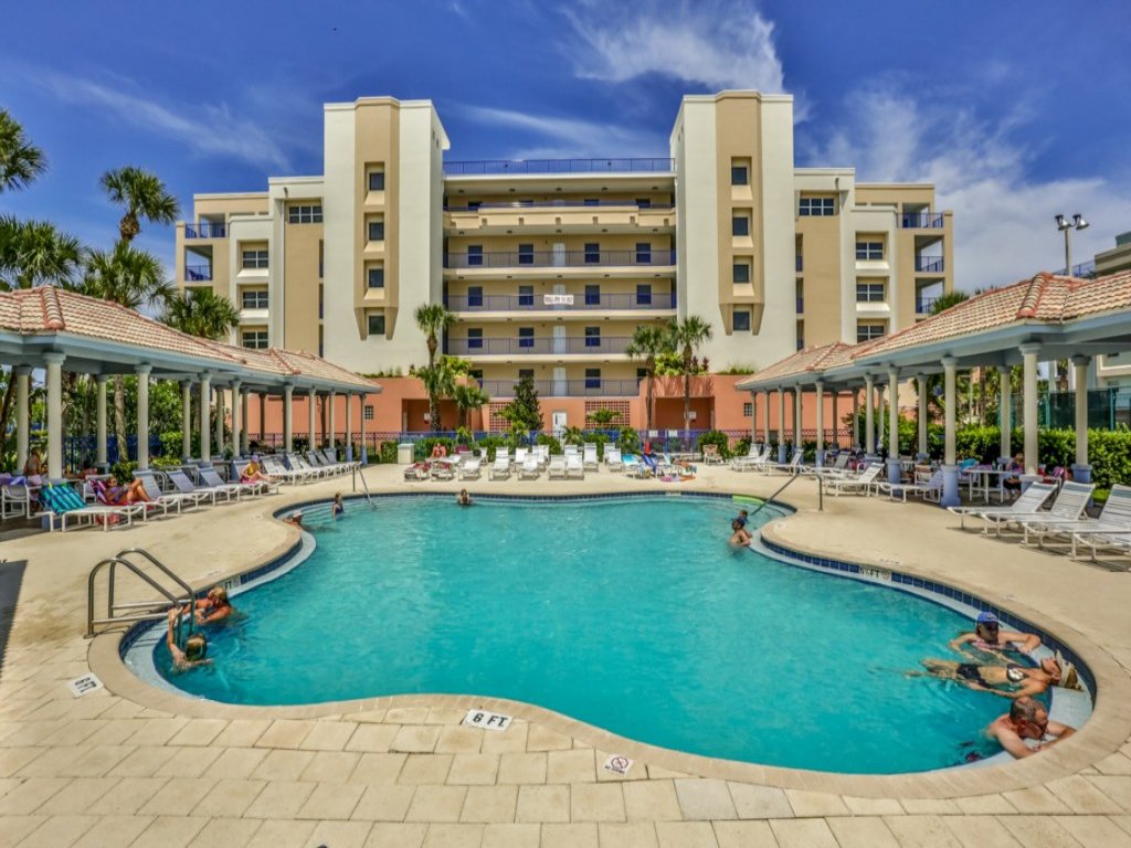 Kid Friendly Condo with Pool, basketball, bocce, hot tub, and more! Vacation Rental in New Smyrna Beach - RedAwning