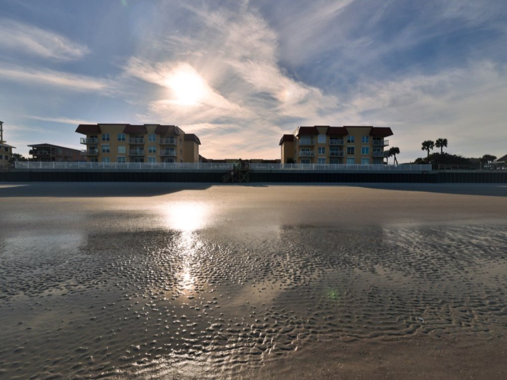 Point East Brand new updated condo with Oceanview Vacation Rental in New Smyrna Beach - RedAwning